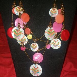 Birch Hill - Shell Necklace NWT.